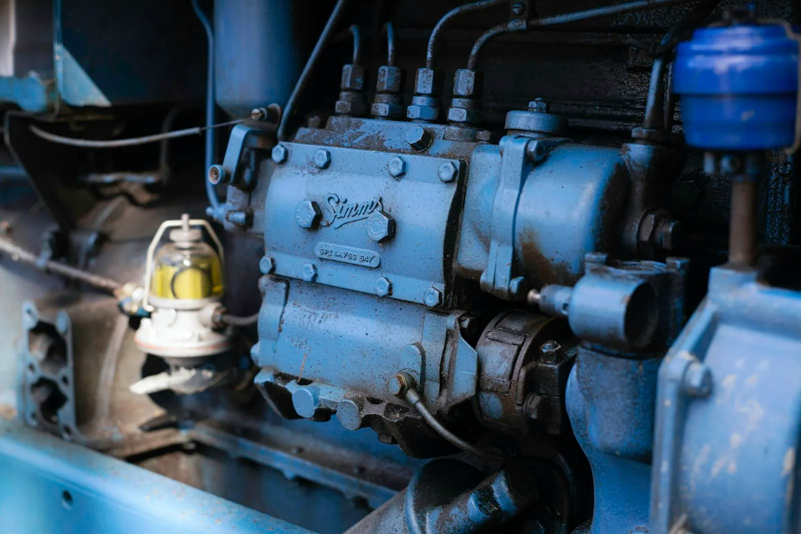 A close up of the engine of a vehicle