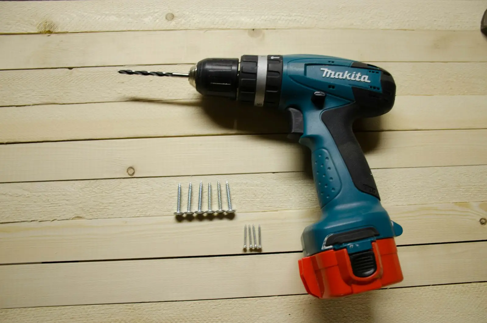 Cordless tool battery